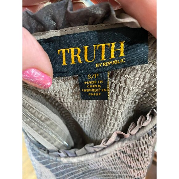 Truth By Republic Womens Long Sleeve Blouse With Artistic Design S/P - Picture 3 of 7